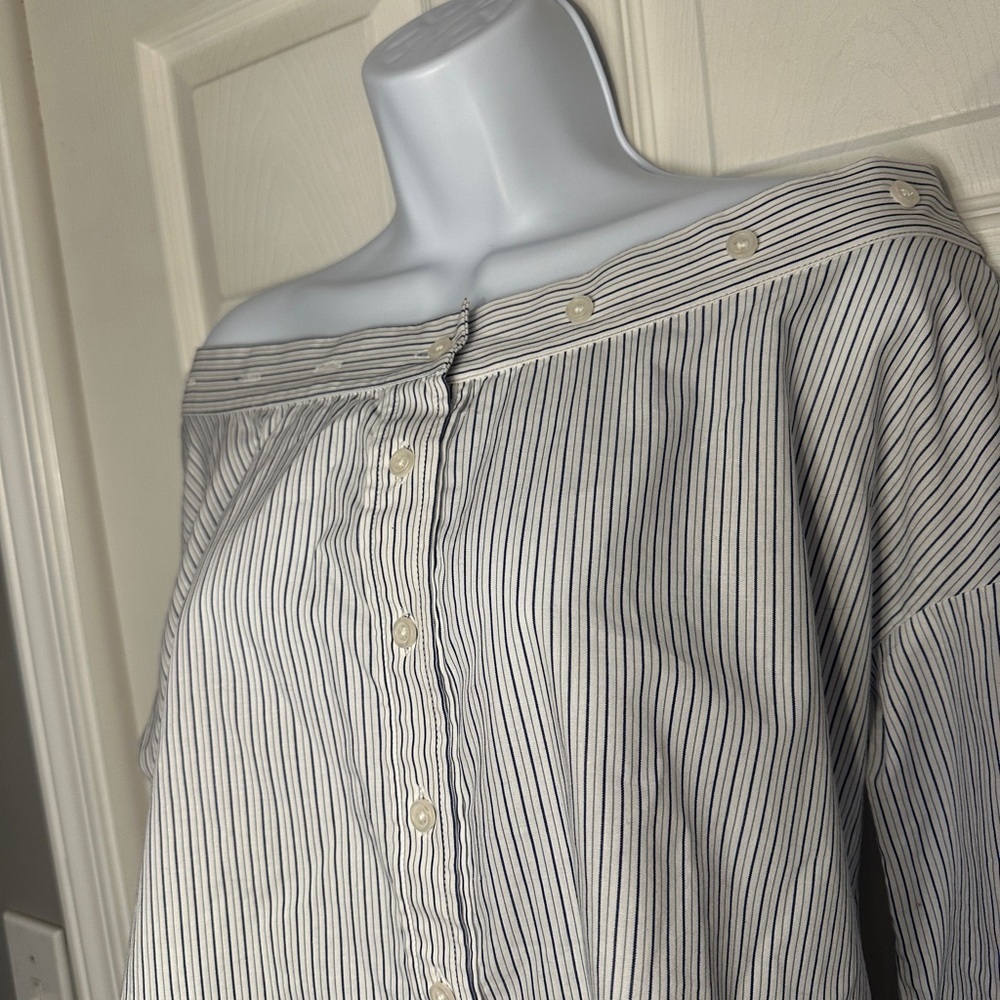 Vetta Capsule x Saks Off The Shoulder Top - Picture 5 of 10